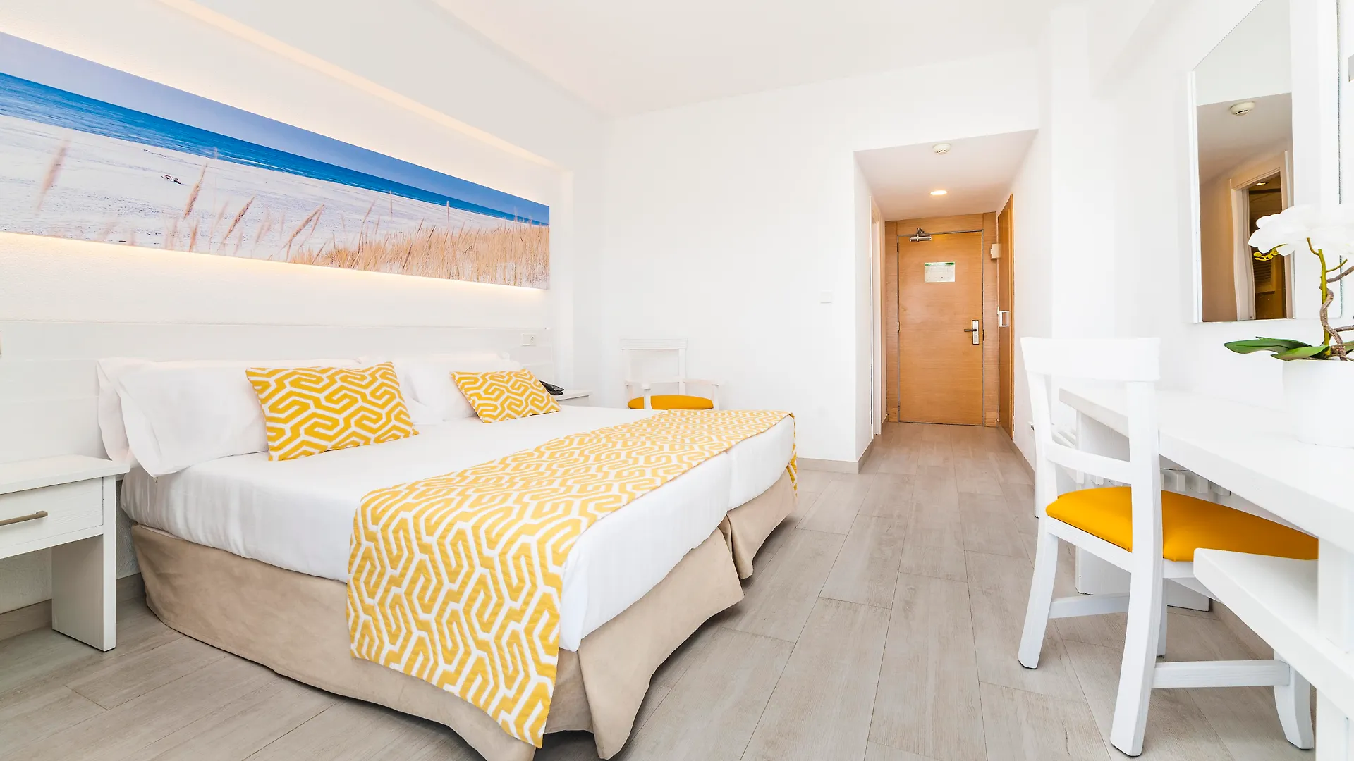 ***  Globales Samoa Hotel Calas de Mallorca Spain